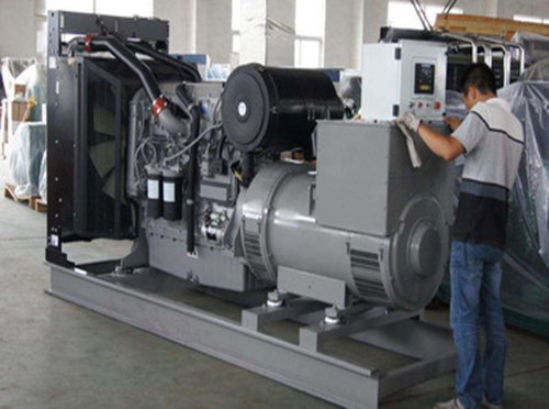 泊头柴油发电机空气滤清器堵塞会对发电机组产生哪些影响？