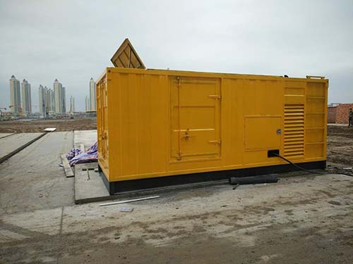 泊头合同中关于乙方责任导致工期延误的赔偿标准应该如何制定？